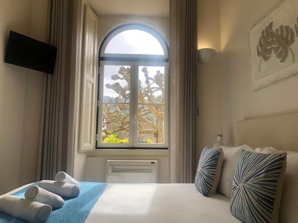 Small Double Room room - Image 3