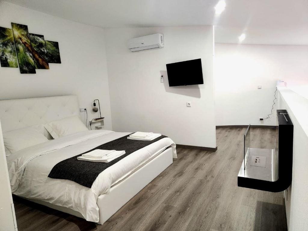 Two-Bedroom Bungalow room - Image 3