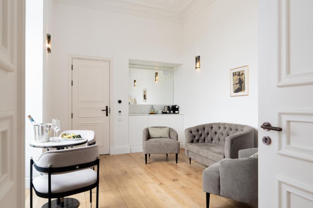Suite room - Image 3
