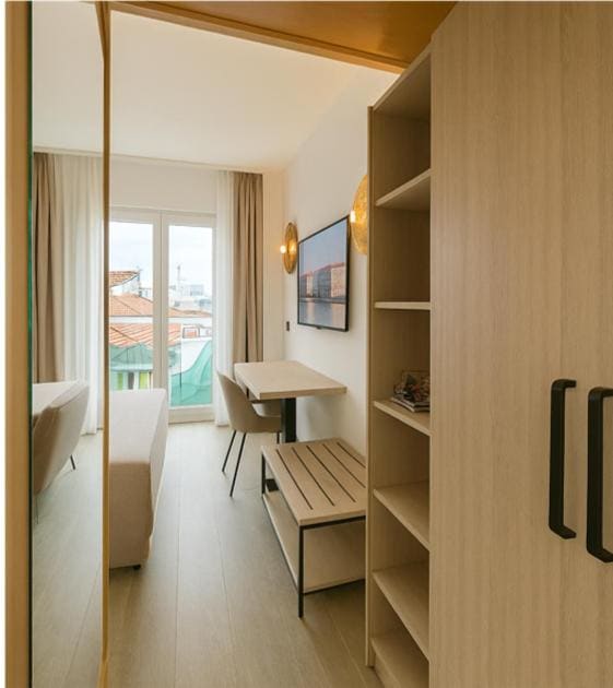 Double Room with Balcony room - Image 1