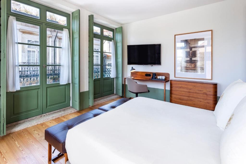 Double Room with Balcony room - Image 1