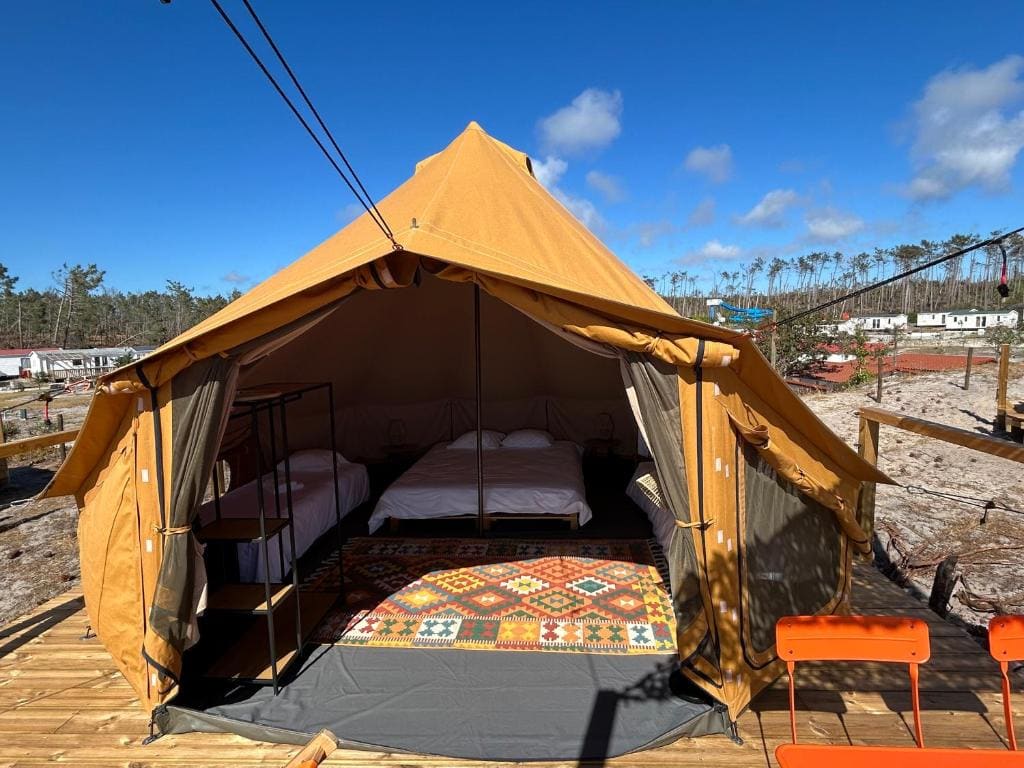 Tent room - Image 2
