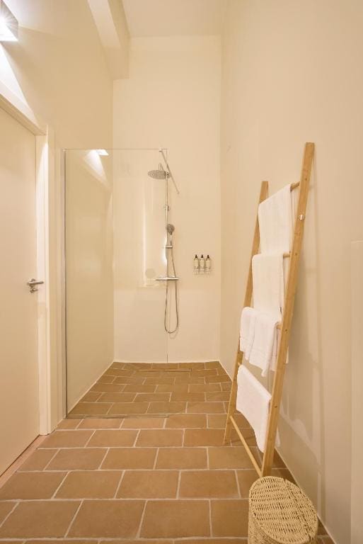 Suite Apartment room - Image 3