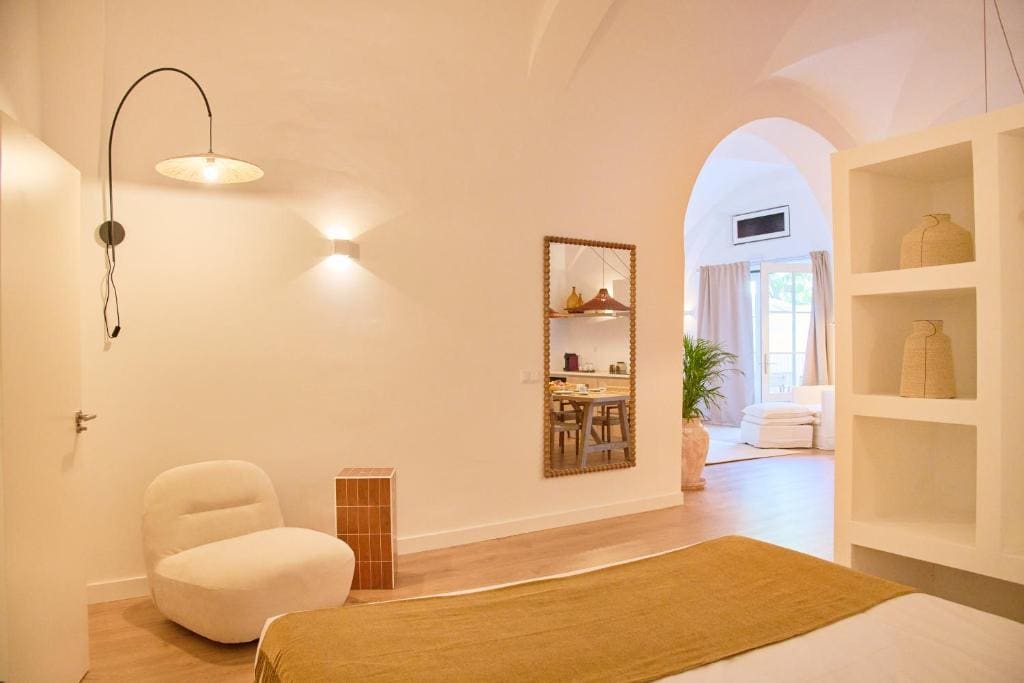 Suite Apartment room - Image 2