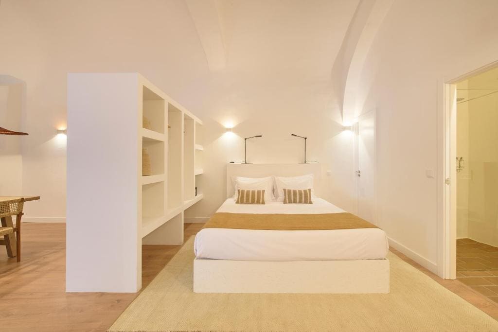 Suite Apartment room - Image 1