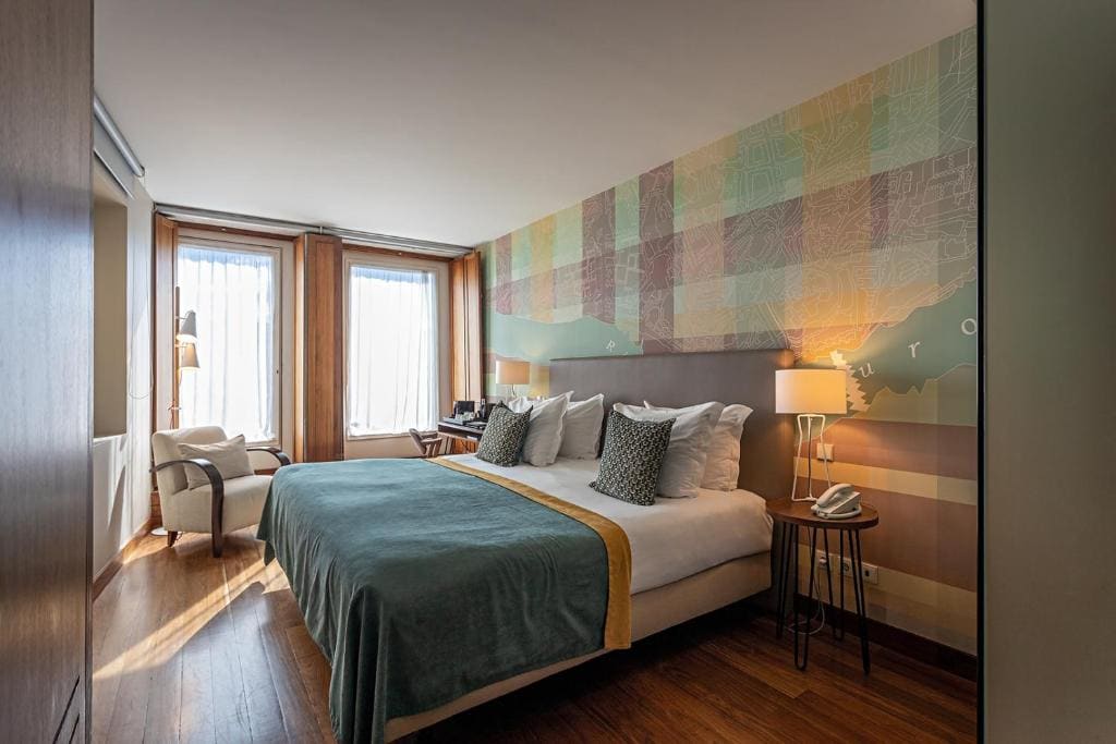 Double or Twin Vintage with River View room - Image 1