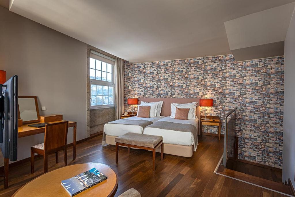 Double or Twin Vintage with River View room - Image 3