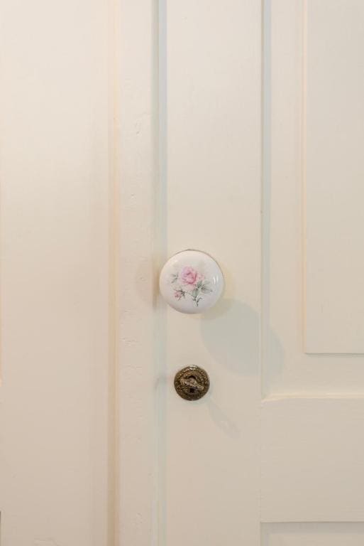 Three-Bedroom House room - Image 2