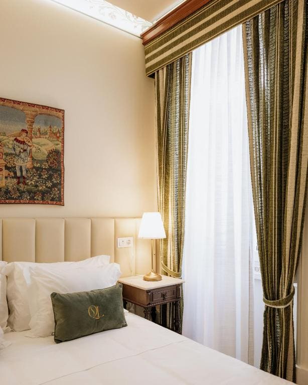Superior King Room room - Image 2
