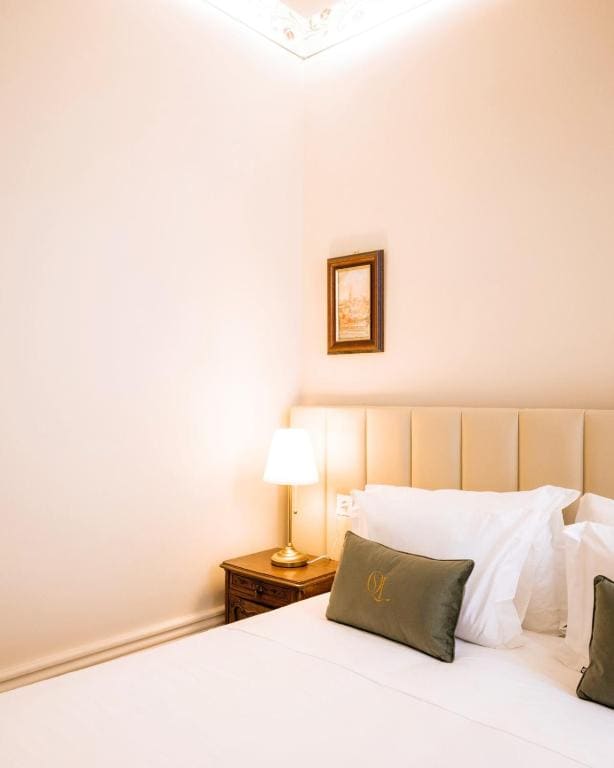 King Room with Balcony room - Image 2