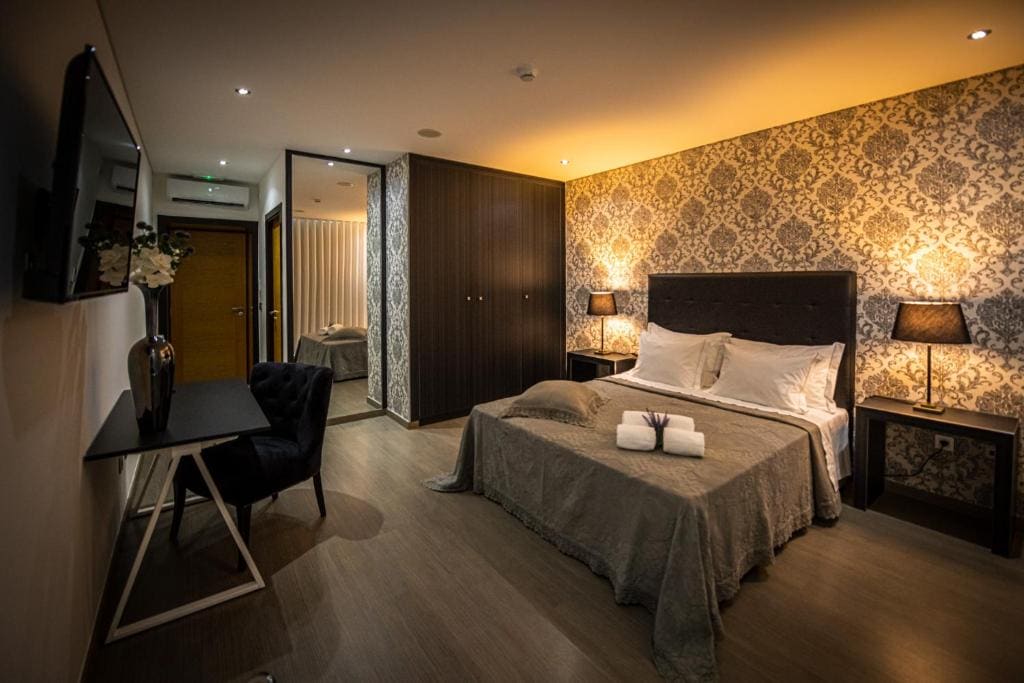 Deluxe Room room - Image 1