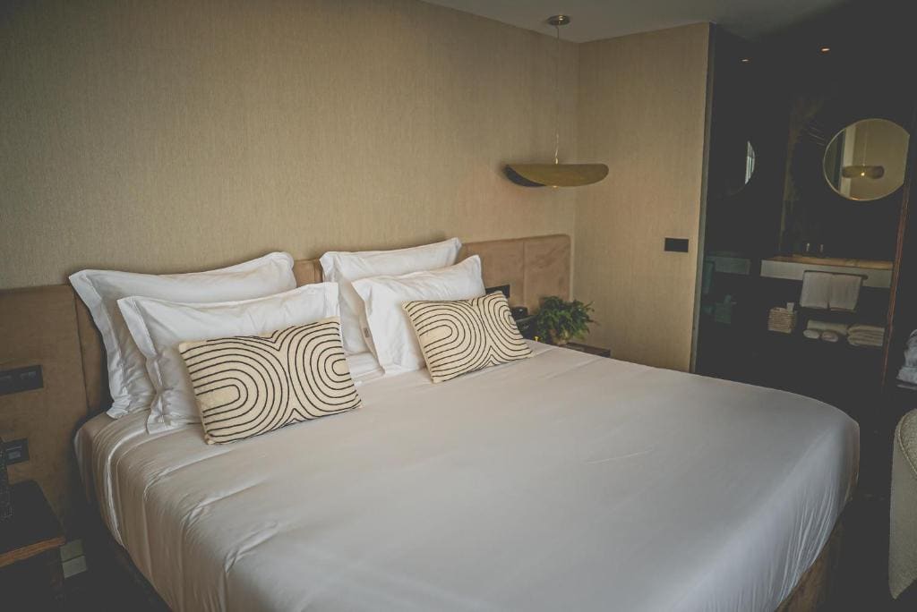 Suite with Private Pool room - Image 1