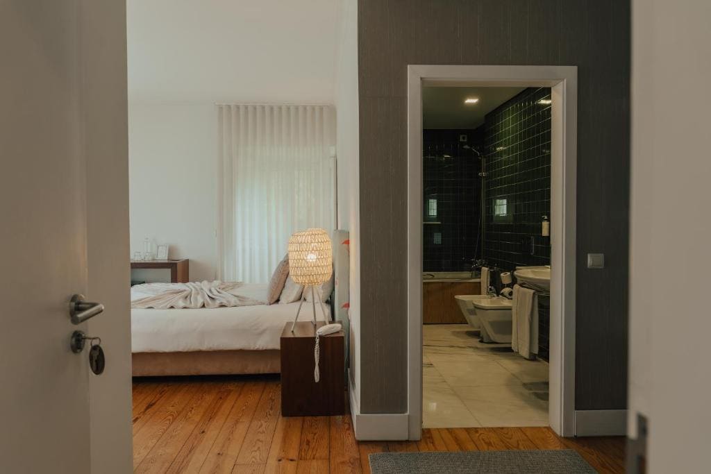 Deluxe Double Room room - Image 3
