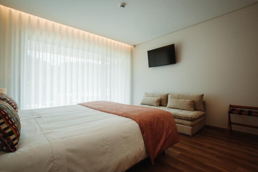 Double or Twin Room with Extra Bed room - Image 3
