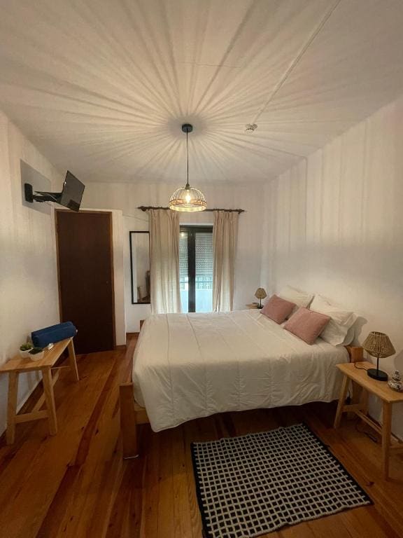 Deluxe Double Room with Balcony room - Image 2