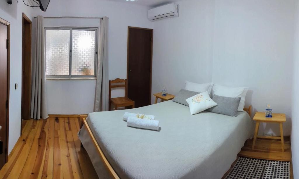 Double or Twin Room room - Image 3