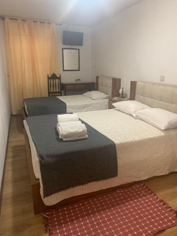Family Room room - Image 1