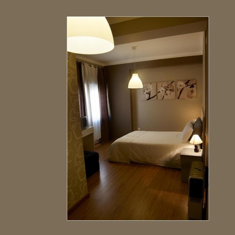 Standard Twin Room room - Image 3