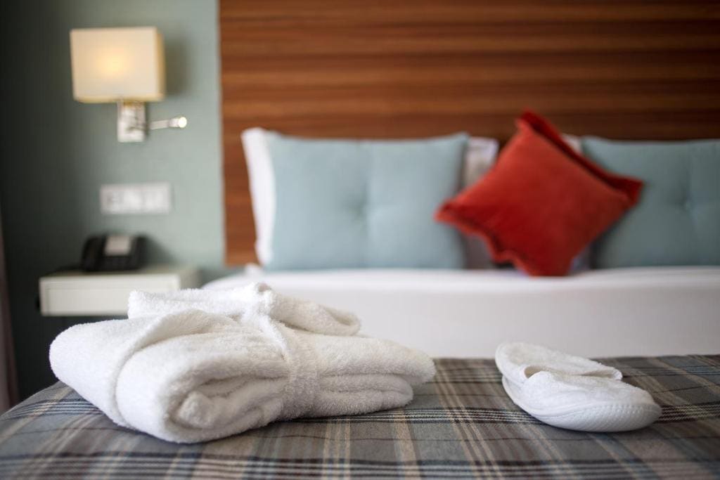 Double Room with Whirlpool room - Image 2