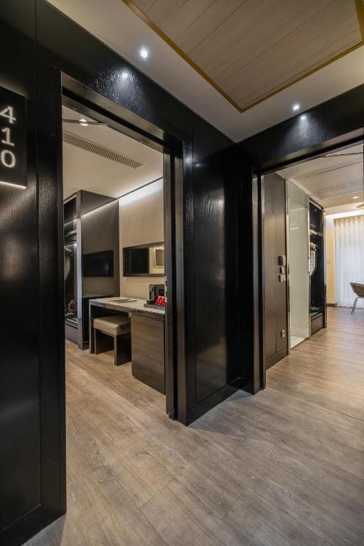 Family Room with Street View room - Image 2
