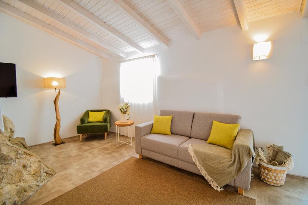 Superior Two-Bedroom House room - Image 3