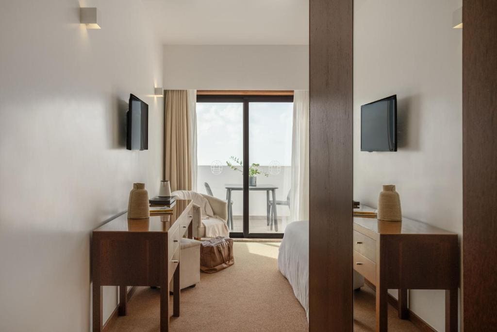 Superior Double Room room - Image 2