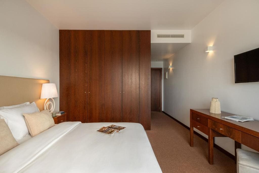 Superior Double Room room - Image 3