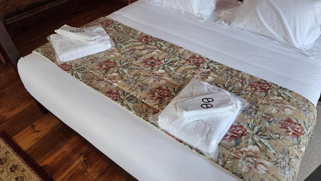 Deluxe Double or Twin Room room - Image 1