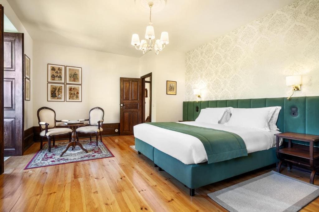 Deluxe Double or Twin Room room - Image 3