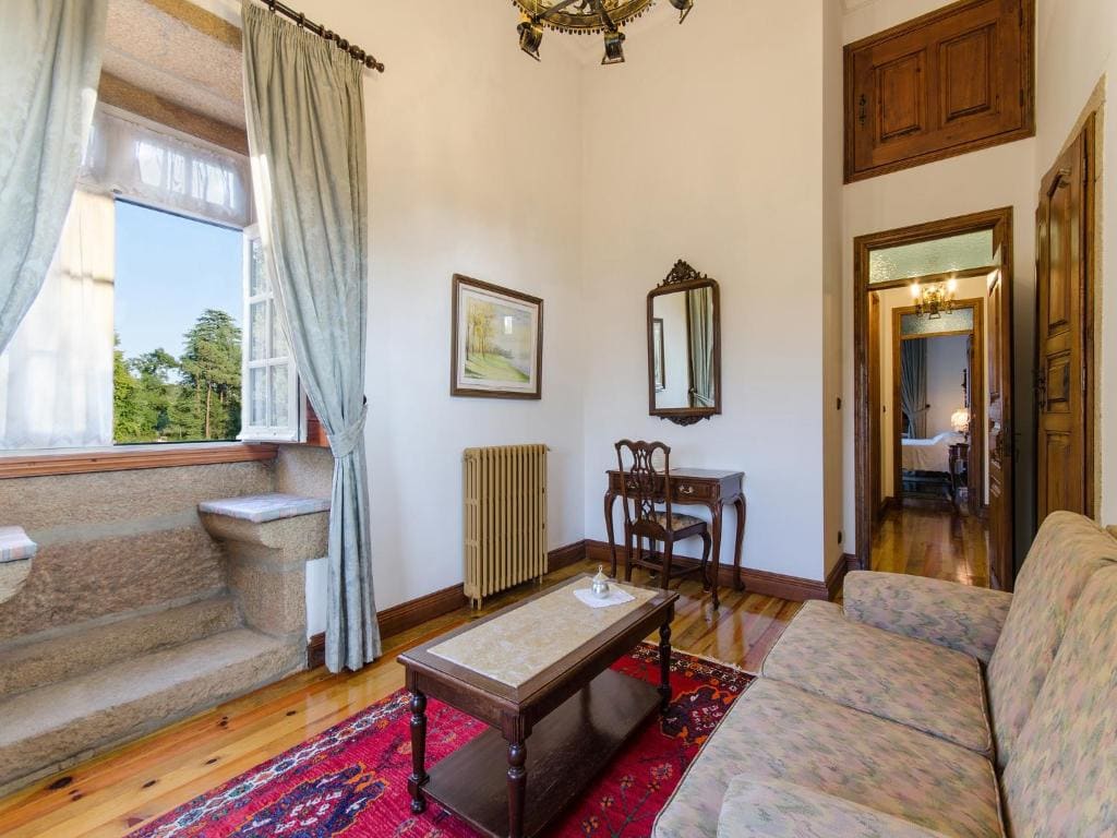 Suite room - Image 1