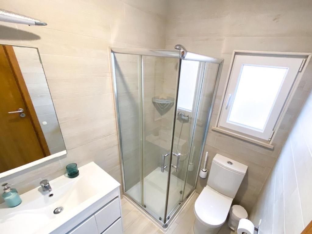 Double Room with Balcony and Sea View room - Image 1