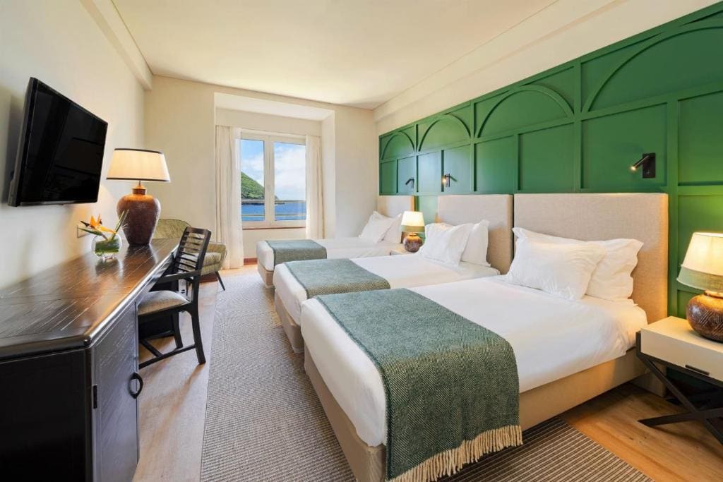 Family Room with Ocean View room - Image 2