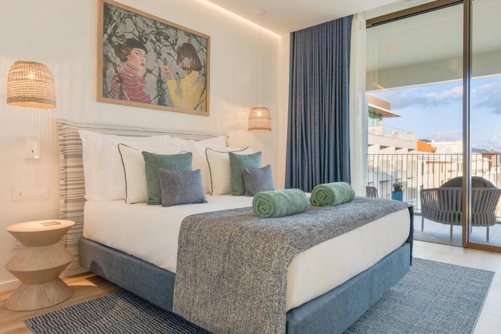 Double Room with Sea View room - Image 3