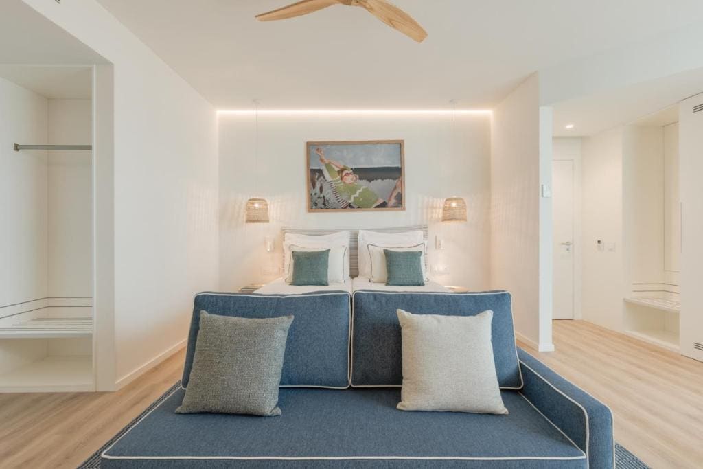 Superior Twin Room room - Image 1