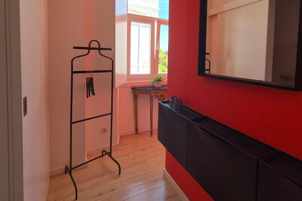 Budget Single Room room - Image 2