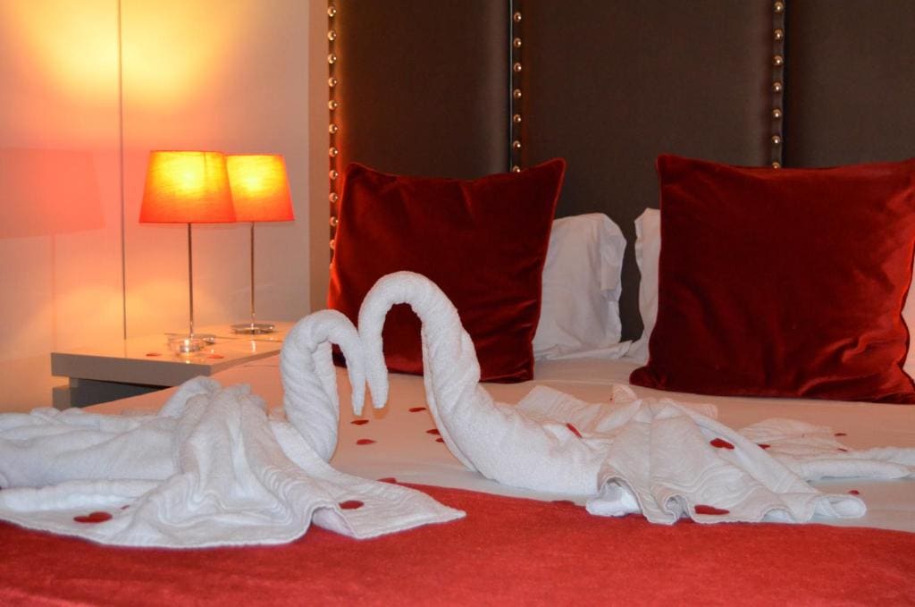 Double Room with Romantic Package room - Image 1