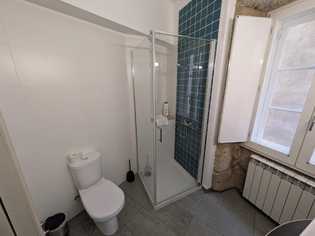 Family Room with Private Bathroom room - Image 1