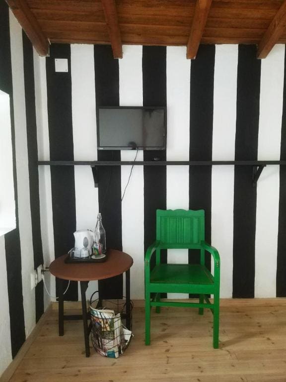 Double Room with Garden View room - Image 2