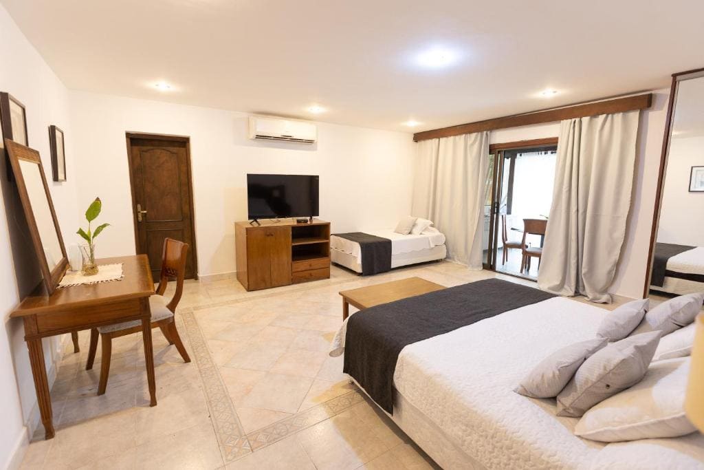 Standard Triple Room room - Image 3
