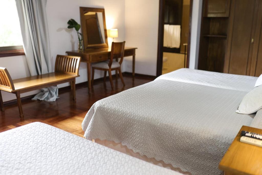 Standard Triple Room room - Image 1