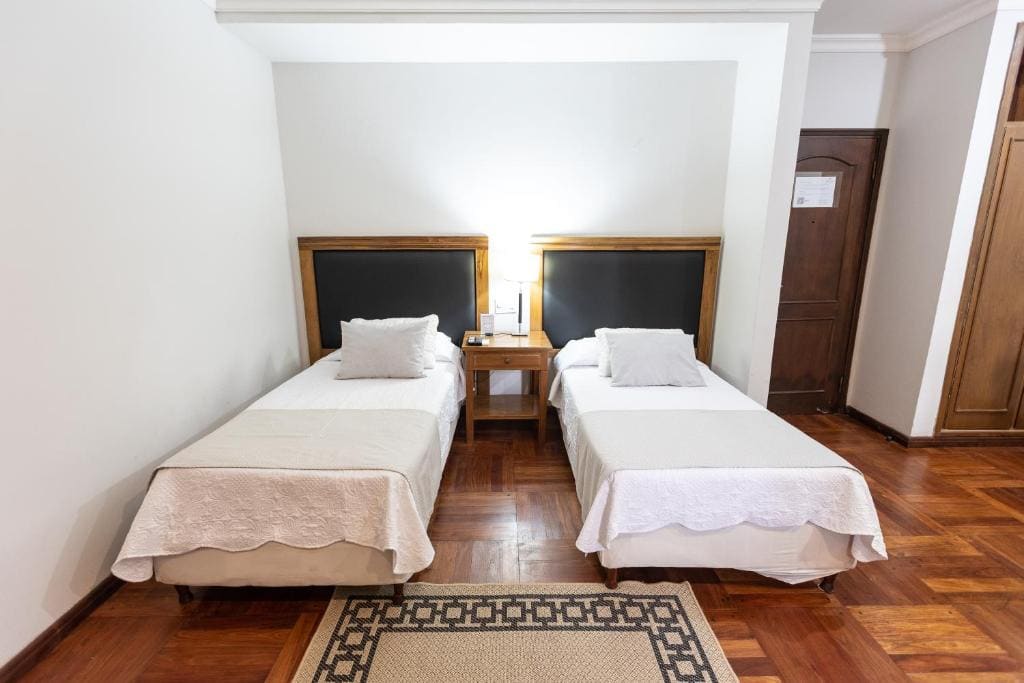 Twin Room room - Image 2
