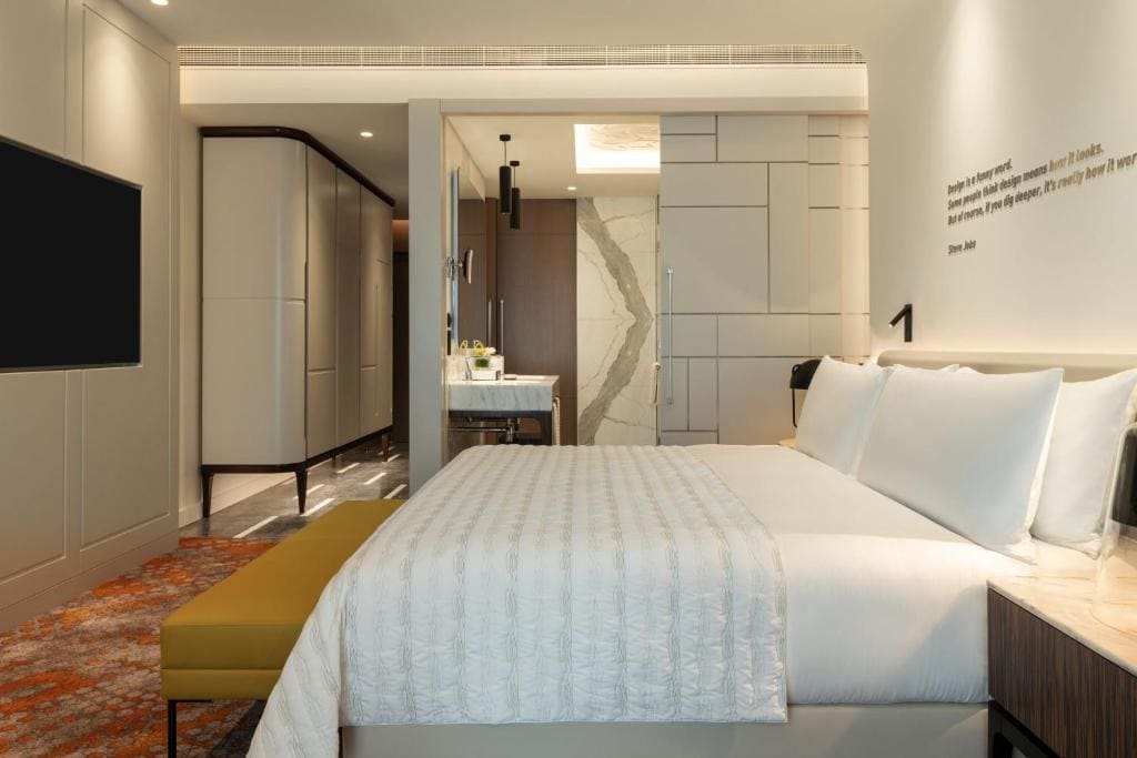 Vendome King Room room - Image 1