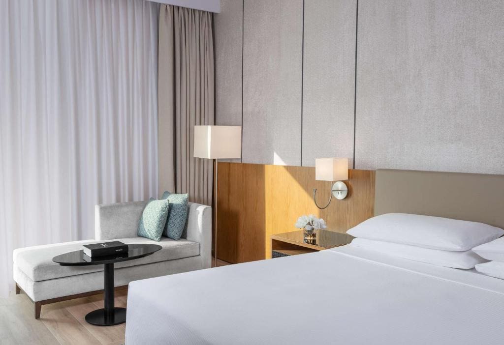 King Room with City View room - Image 1