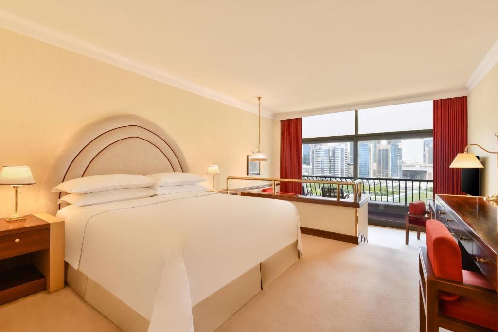 Deluxe King Room room - Image 2
