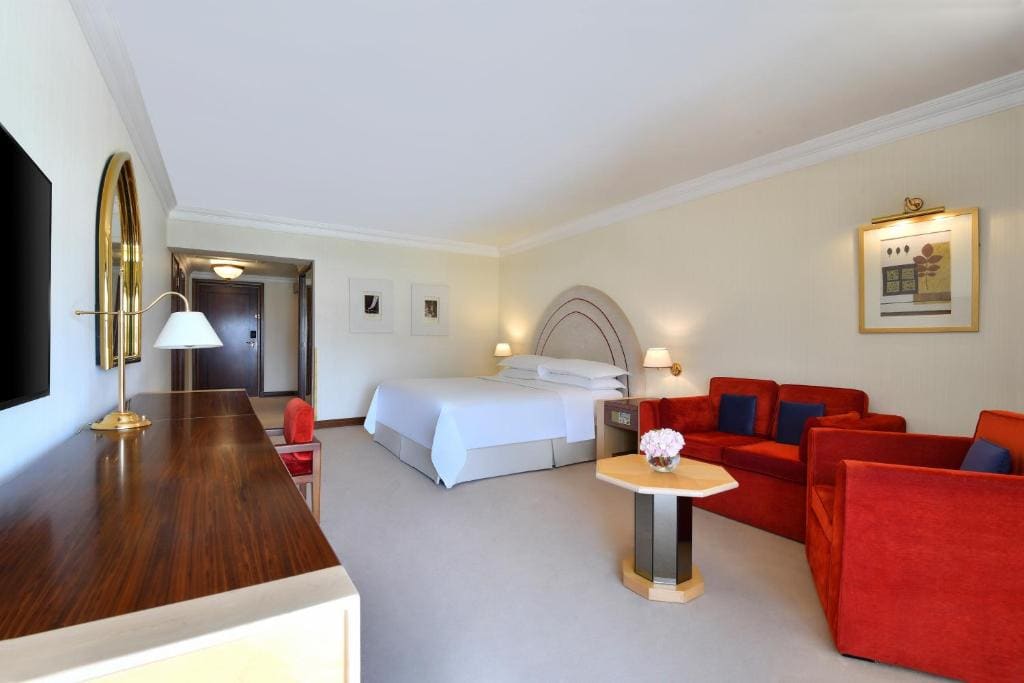 Deluxe King Room room - Image 1