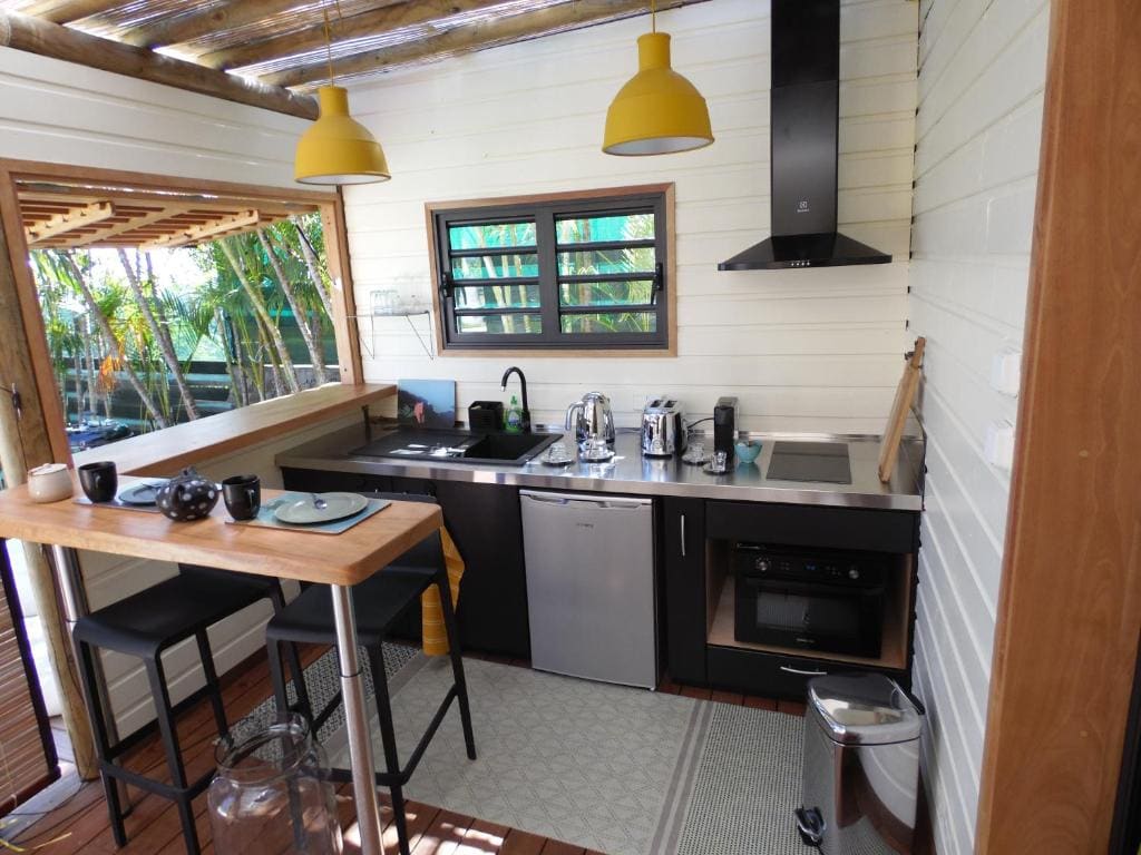 Deluxe Bungalow with Sea View room - Image 3