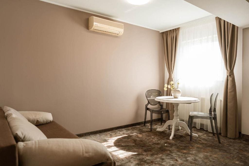 Apartment room - Image 3