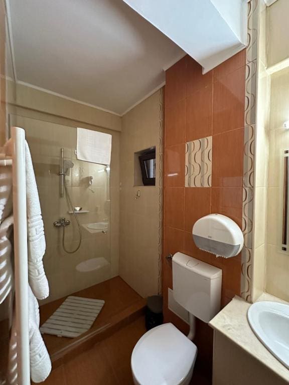 Double or Twin Room room - Image 2