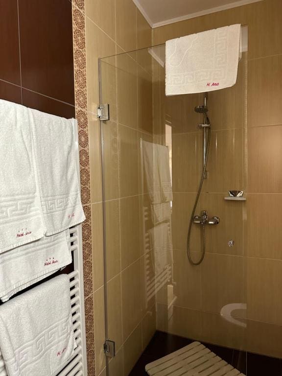 Double or Twin Room room - Image 3
