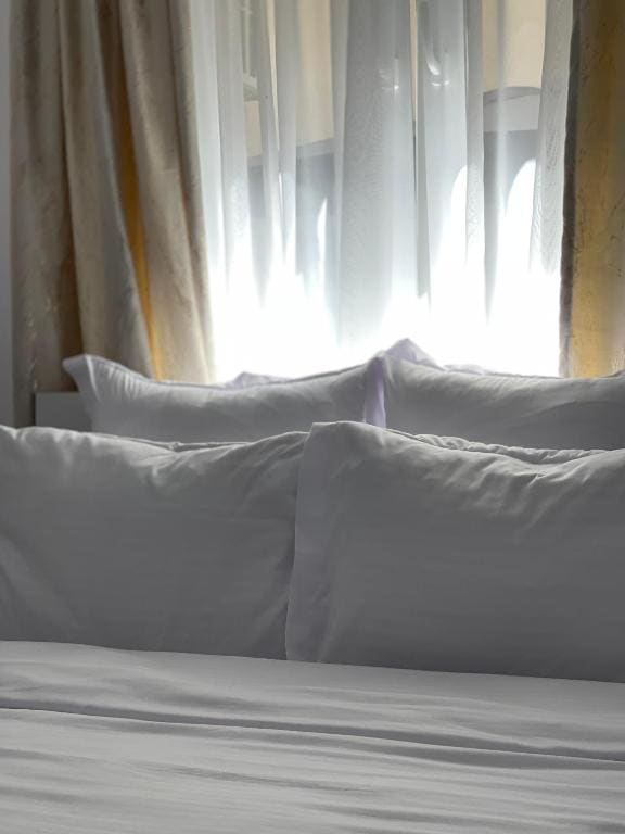 Standard Double Room room - Image 2
